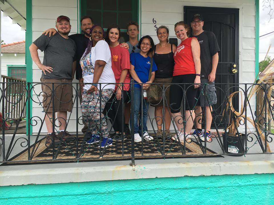 Dr. Disque and his team in New Orleans